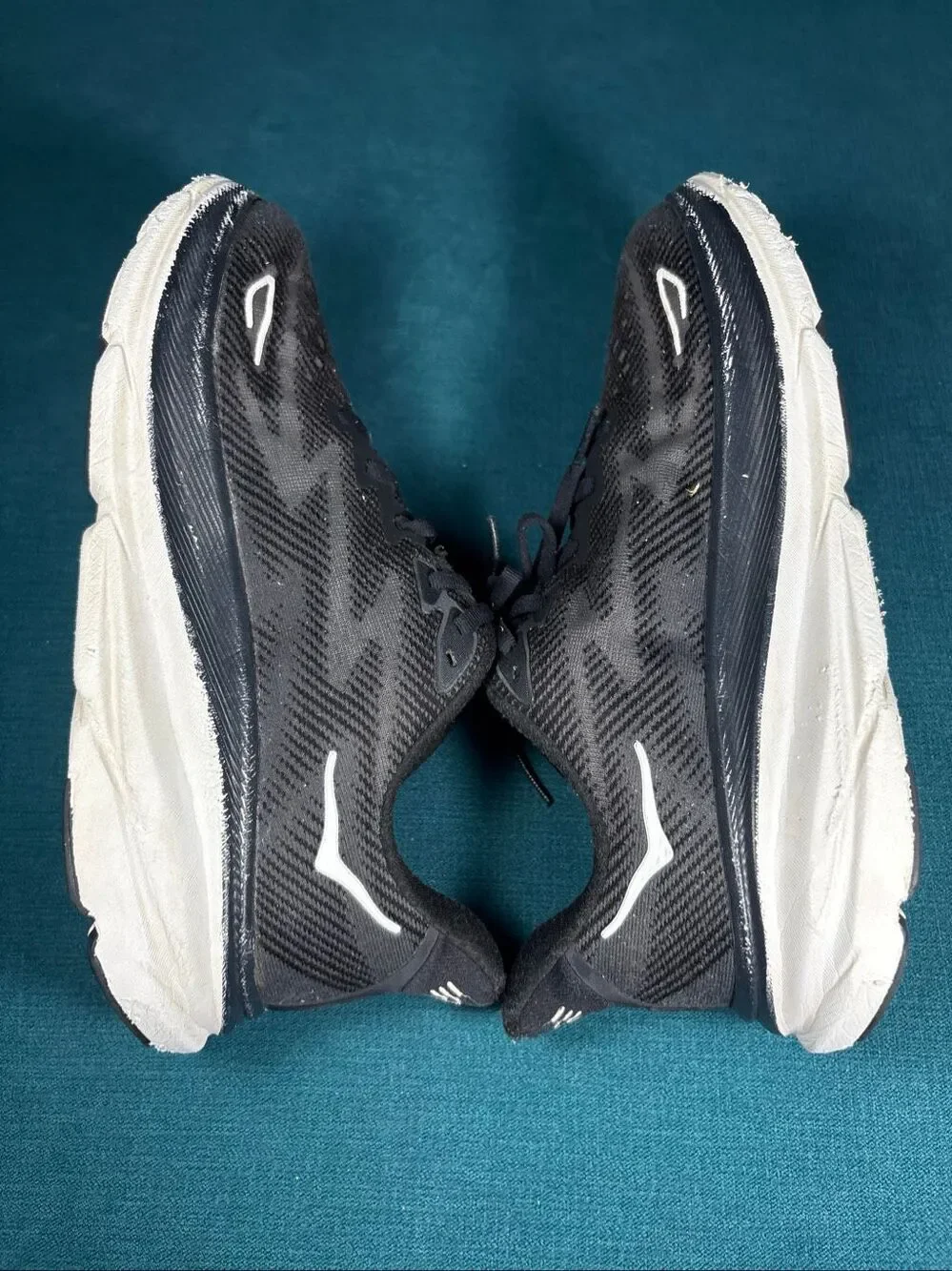 Hoka Clifton 9 Mens 8.5 D Black White Cushioned Running Shoes 1127895 BWHT